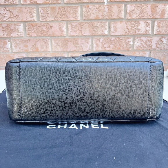 Chanel GST Caviar Tote Gold Chain Bag - Picture 2 of 11